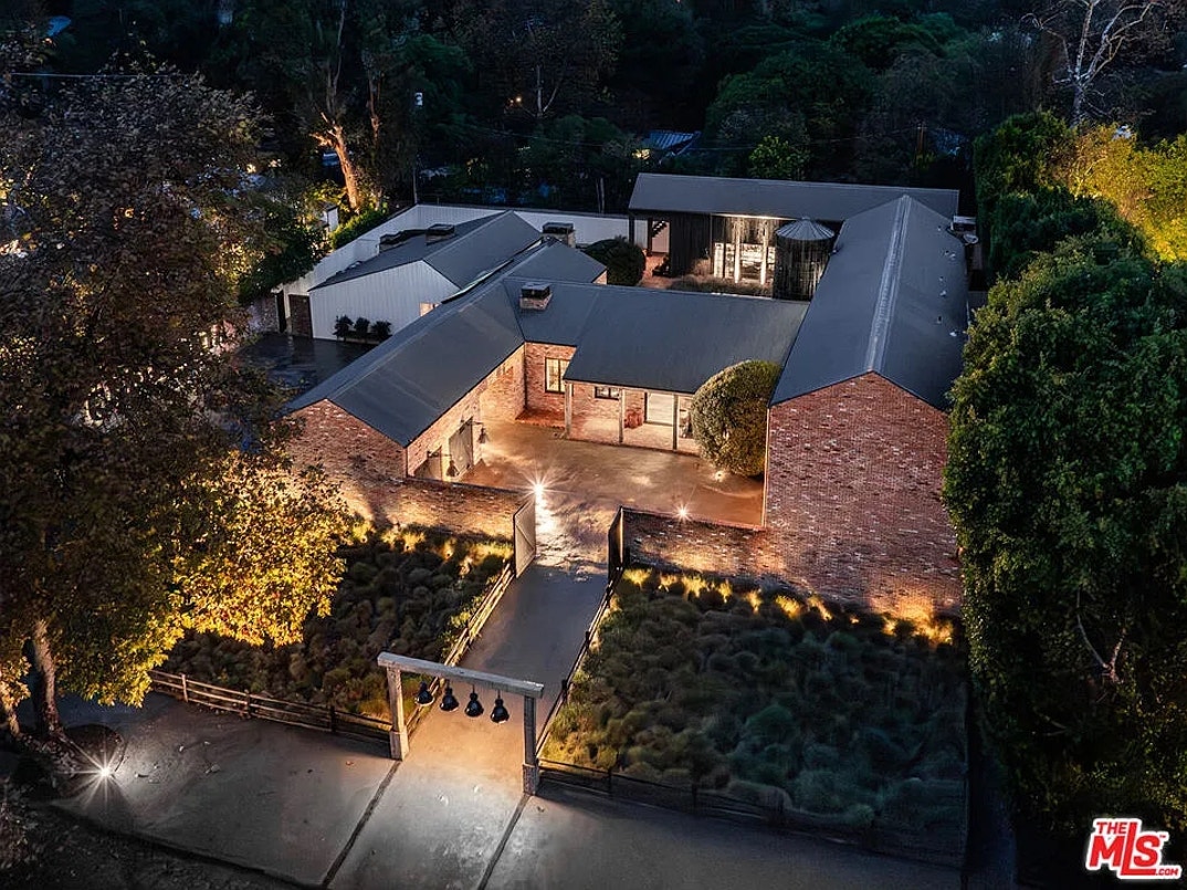 Diane Keaton Dream Home 25