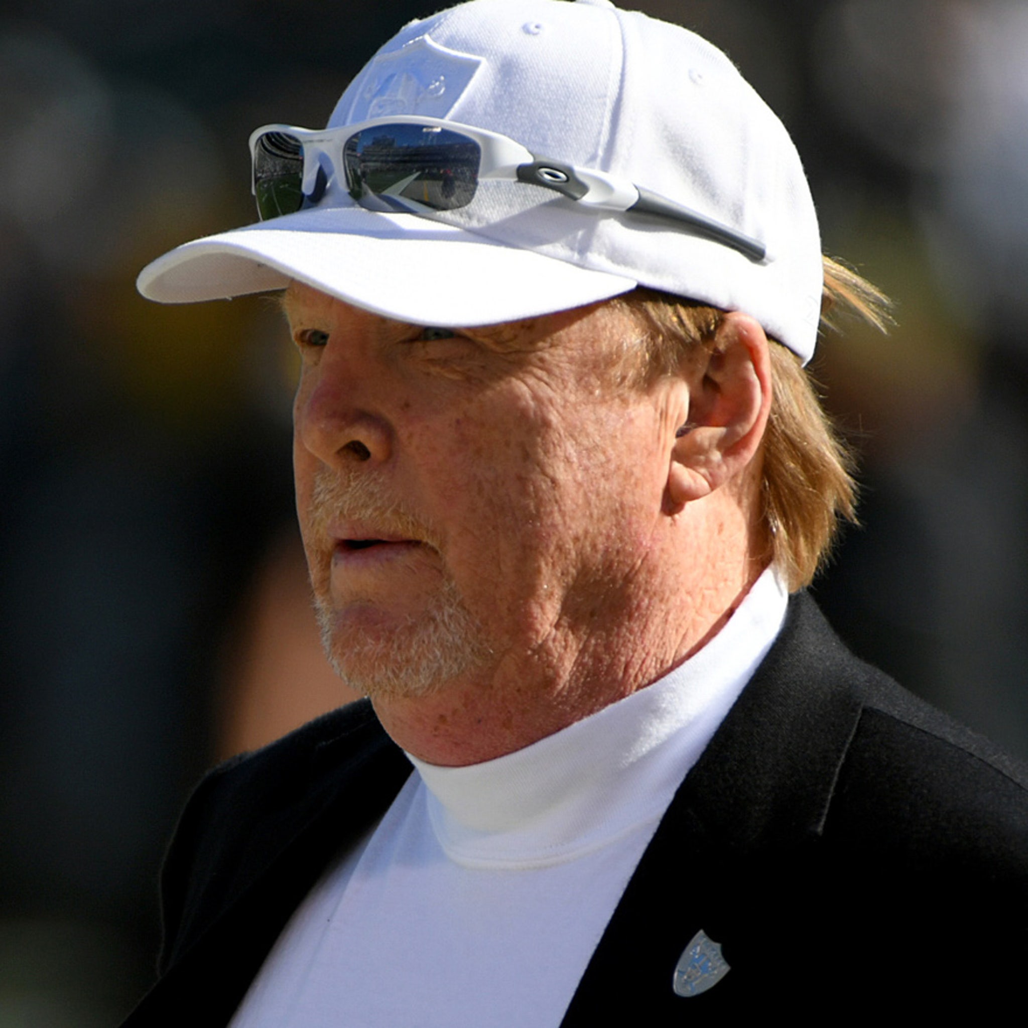 Video shows Mark Davis arguing with Raiders fans telling him to