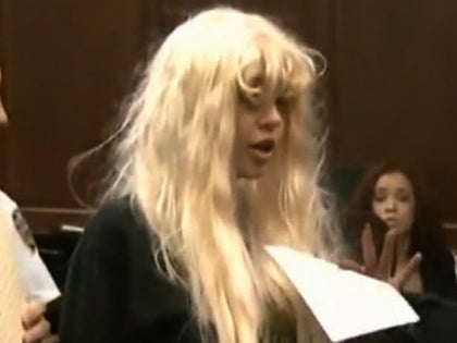 052413_amanda_bynes_court_cbs_primary