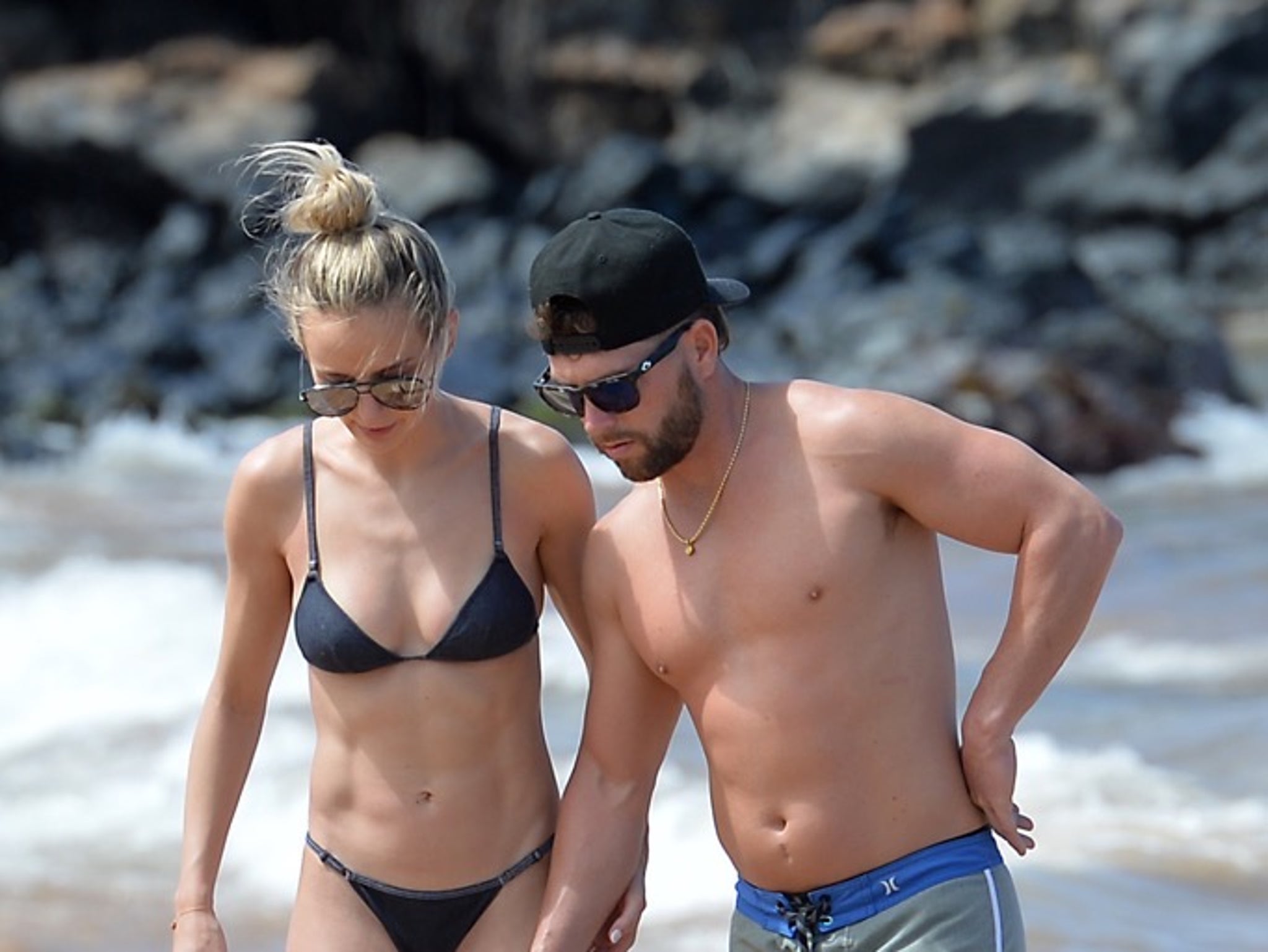 Lauren Bushnell and Chris Lane -- Hotties in Hawaii