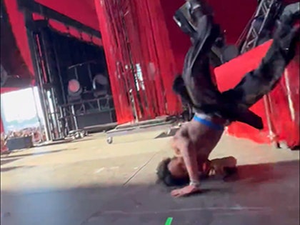 041225_d4vd_main-primary