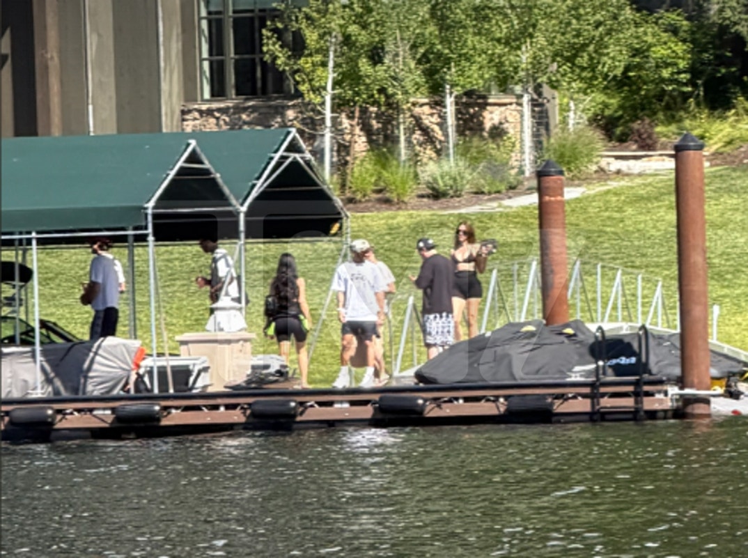 Biebers Kendall Jacob Lake Idaho 5