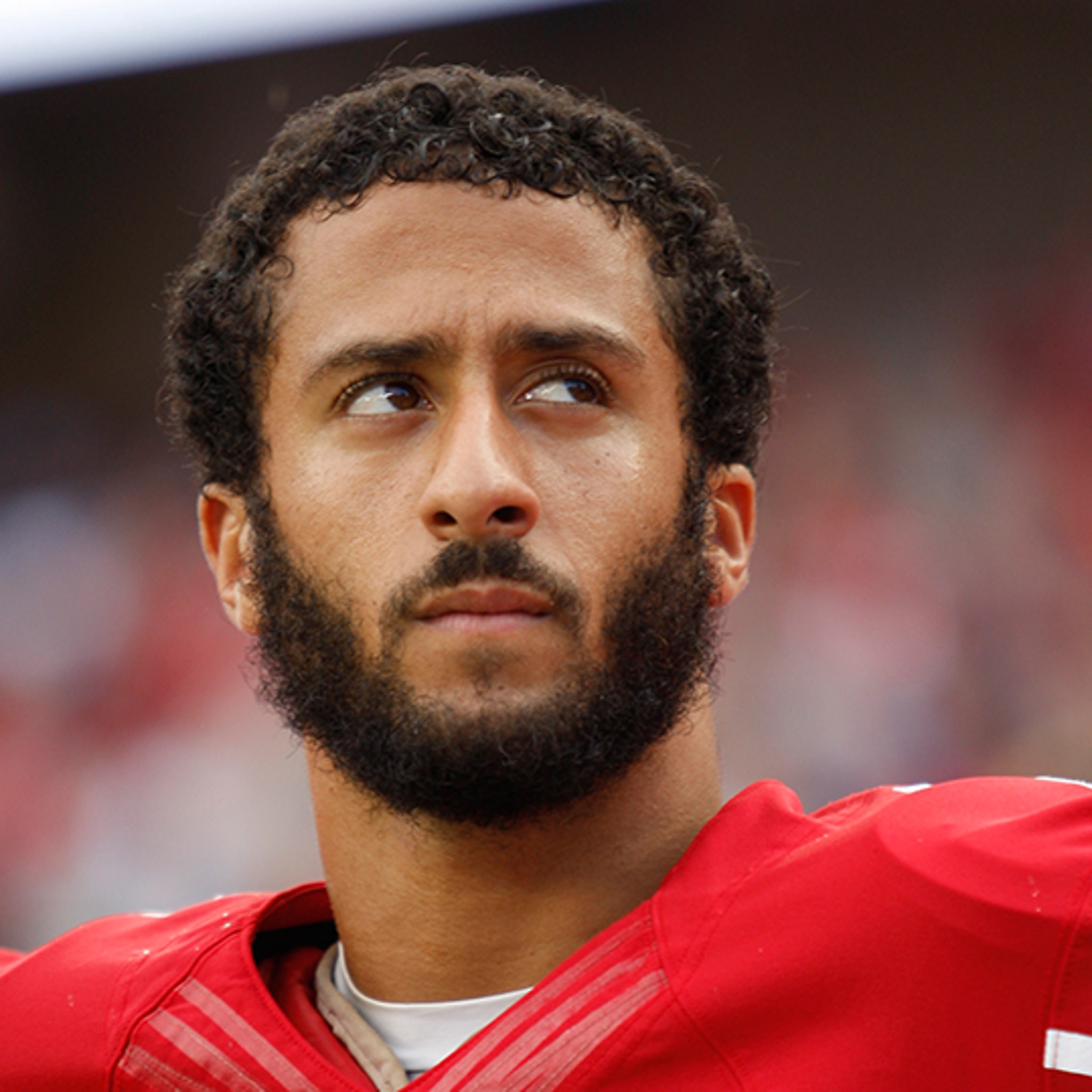 Group urges Kaepernick to stand during national anthem at Soldier Field on  Sunday - ABC7 Chicago