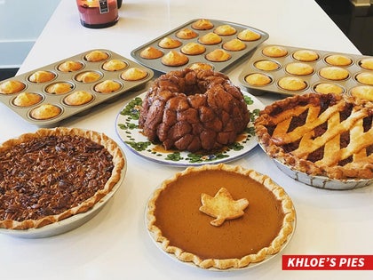 1208-khloe-pies-instagram-02