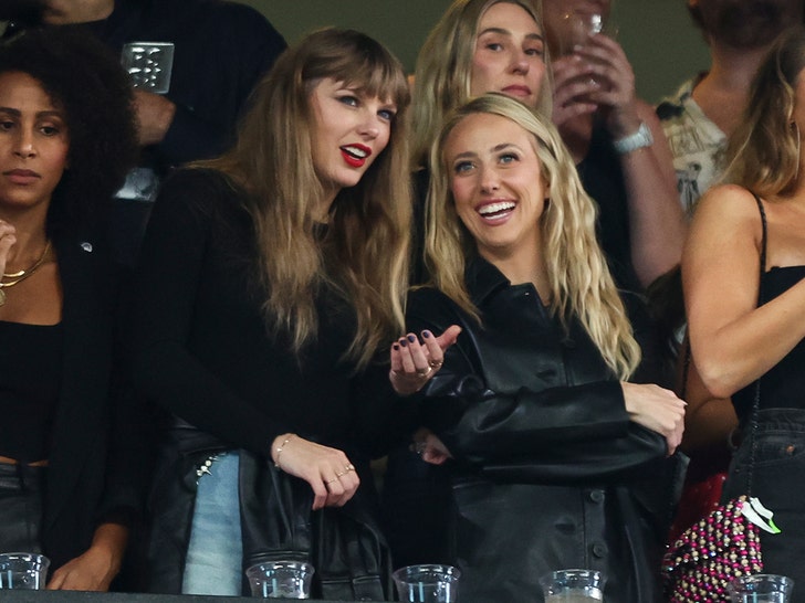 taylor swift and brittany mahomes getty 1