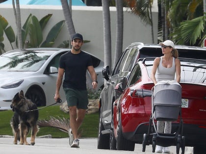 Gisele Bundchen and Joaquim Valente in Miami with baby for first time photos 9