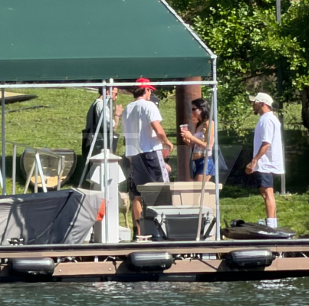 Biebers Kendall Jacob Lake Idaho 2