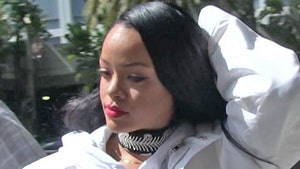 Rihanna in Nice During Terror Attack (PHOTO)
