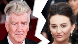 'Twin Peaks' Director David Lynch's Wife Files for Divorce