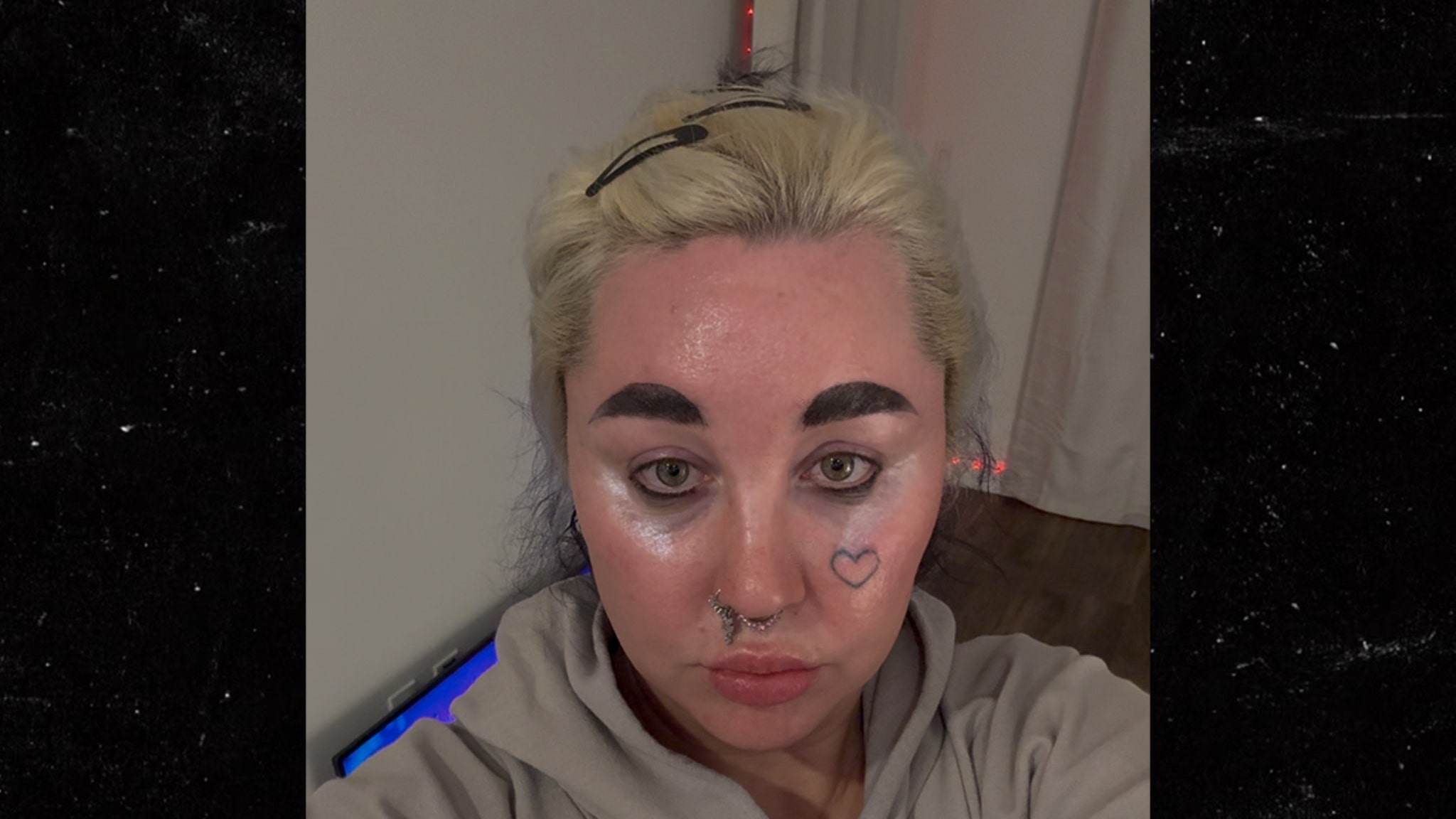 Amanda Bynes tekent een muziekdeal en dropt een nieuw nummer met Fenix Flexin van Shoreline Mafia