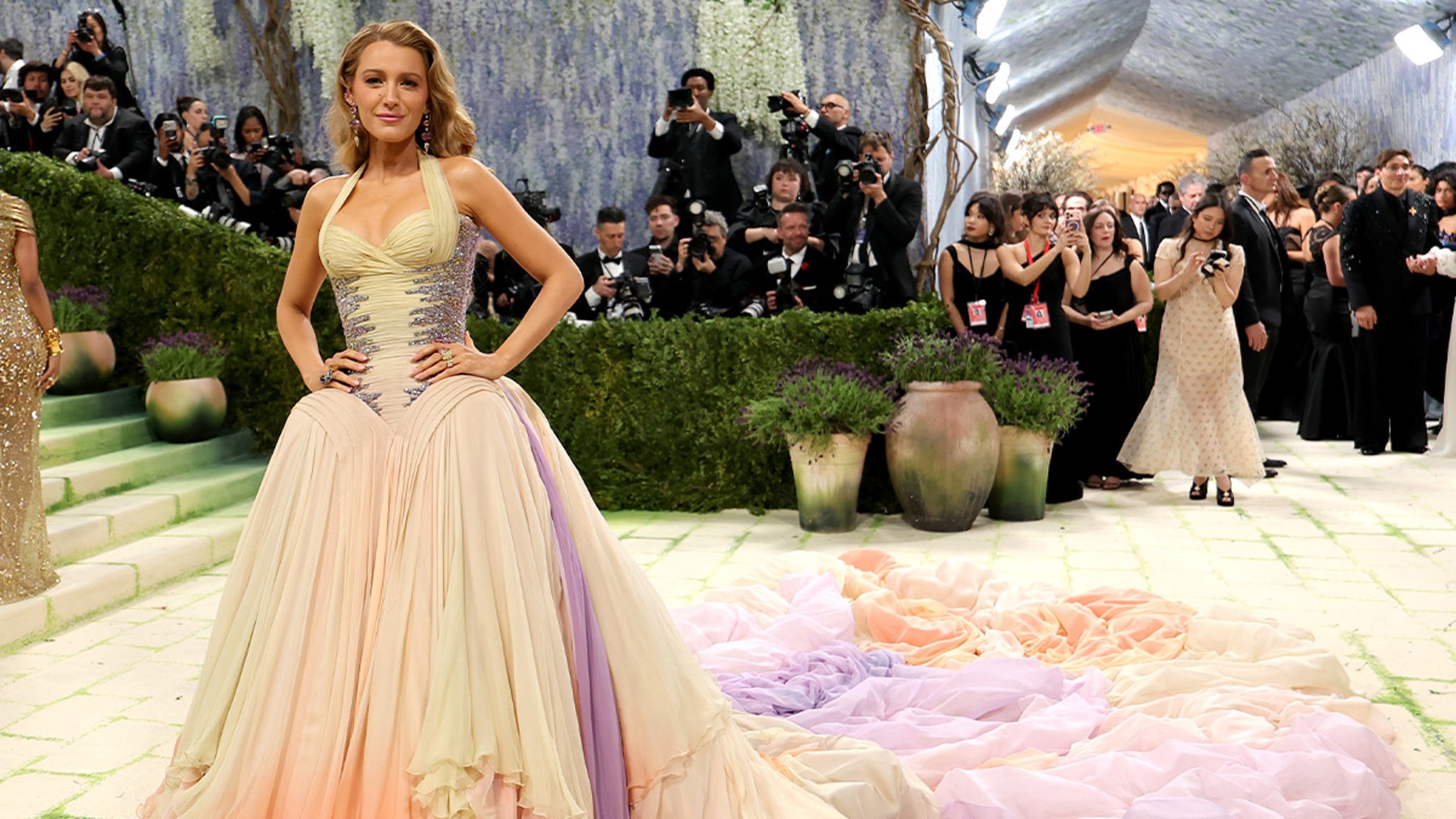Blake Lively Arrives To Met Gala After Settling Justin Baldoni Legal Battle