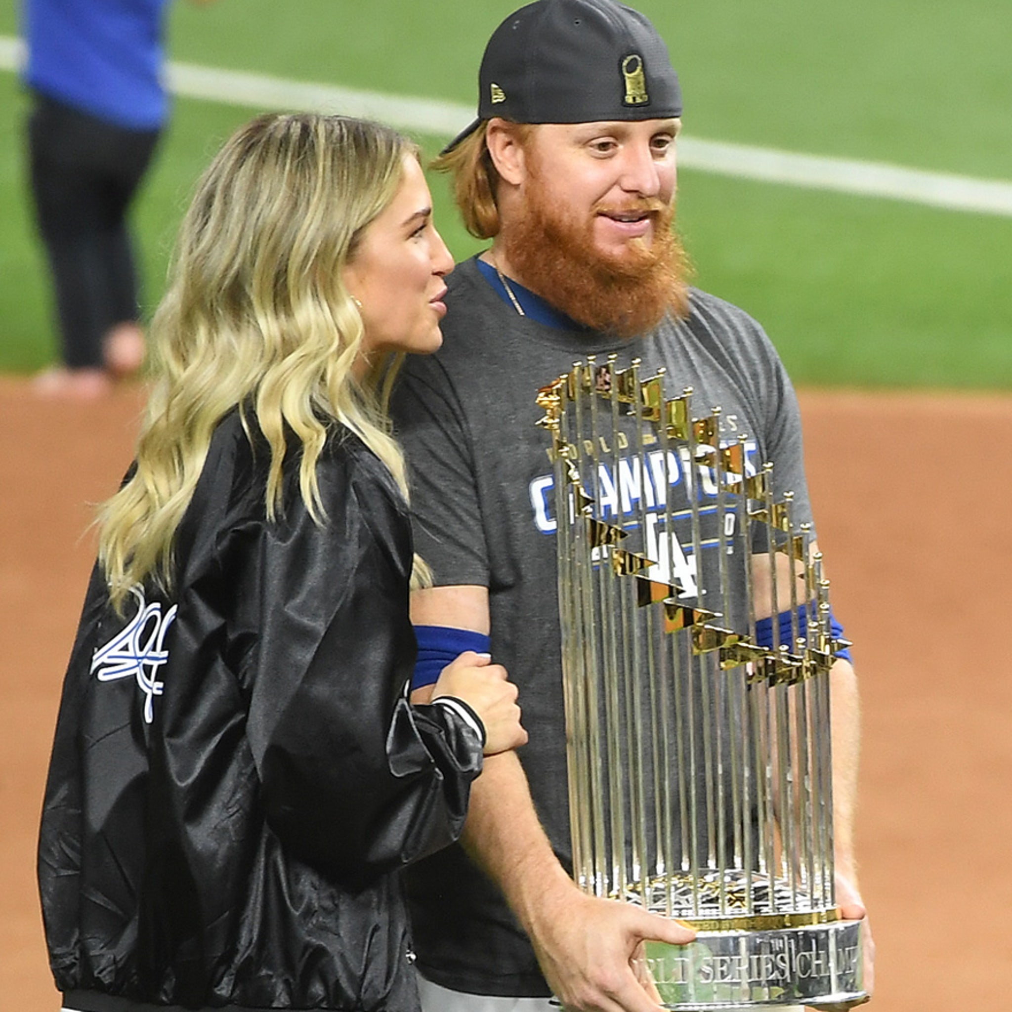 Justin Turner Apologizes for COVID Exposure, 'No Excuse for My