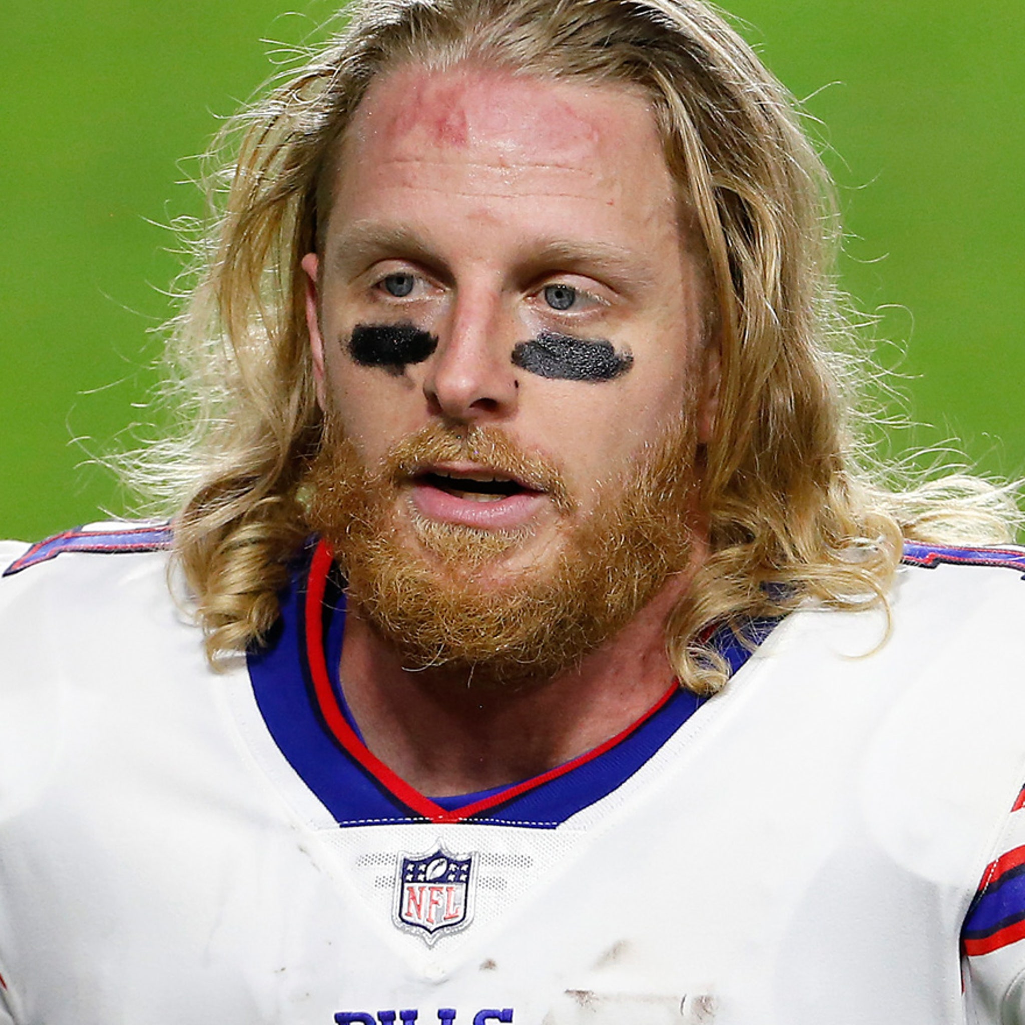 Four Bills players, including Cole Beasley, sent home as unvaccinated close  contacts