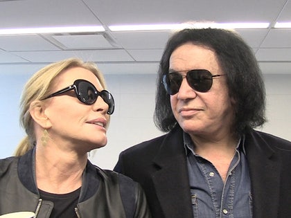 122916_gene_simmons_primary