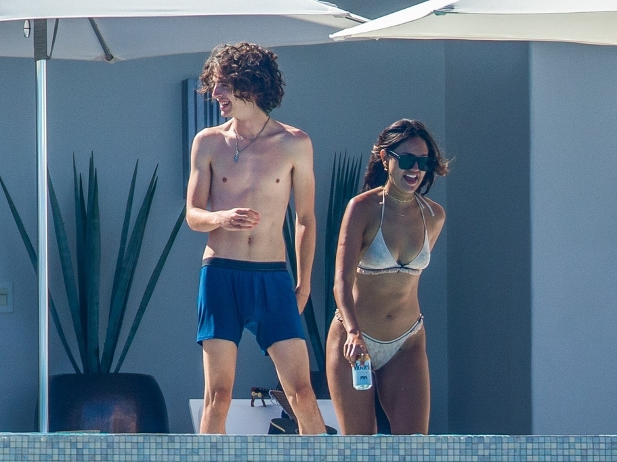 Timothee Chalamet Makes Out With GF Eiza Gonzalez