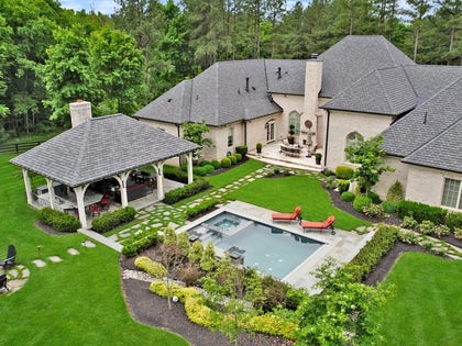 Carson Wentz Buys Jay Gruden's Virginia Home.jpg