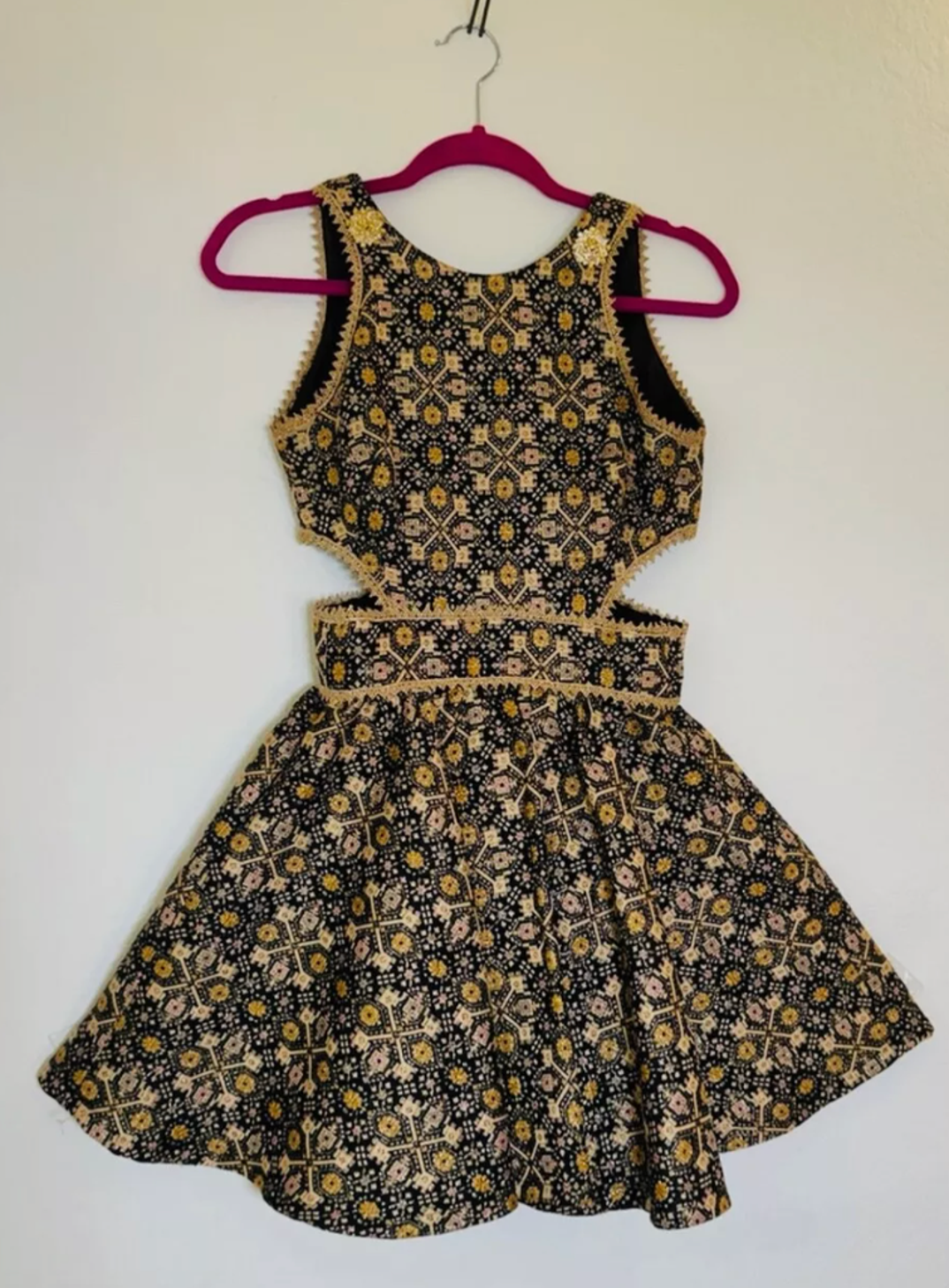 Brandi Glanville's Clothes Hit eBay