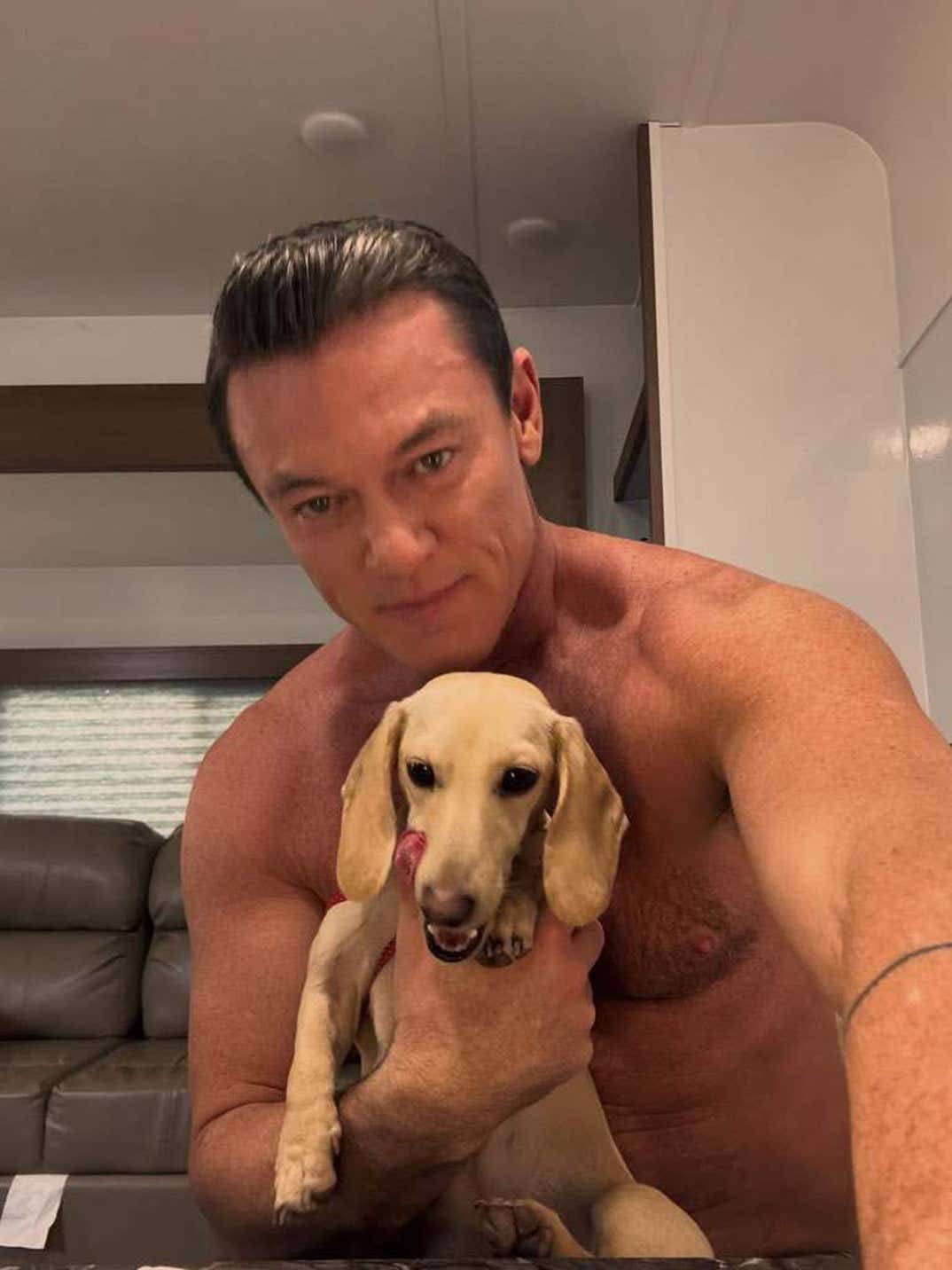 Luke Evans Shirtless Shots 5