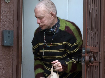 mickey rourke looking frail backgrid 2