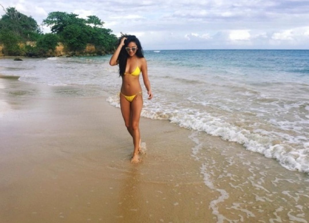 0408_shay_mitchell_sexy08