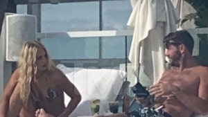 Jay Cutler Seen Chatting Up Hot Blonde in Miami Days Before Kristin Pic