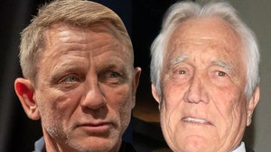 Ex-James Bond George Lazenby Says Woman Can Be 007, Defends Daniel Craig