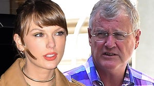 Taylor Swift's Dad Under Investigation for Allegedly Assaulting Paparazzi in Australia | The TMZ Podcast