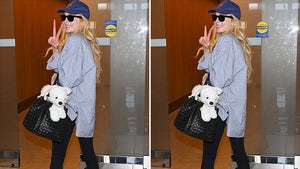 0802-Lindsay-Lohan-Frigin-Diff-hero