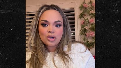 010626_trisha_paytas_kal