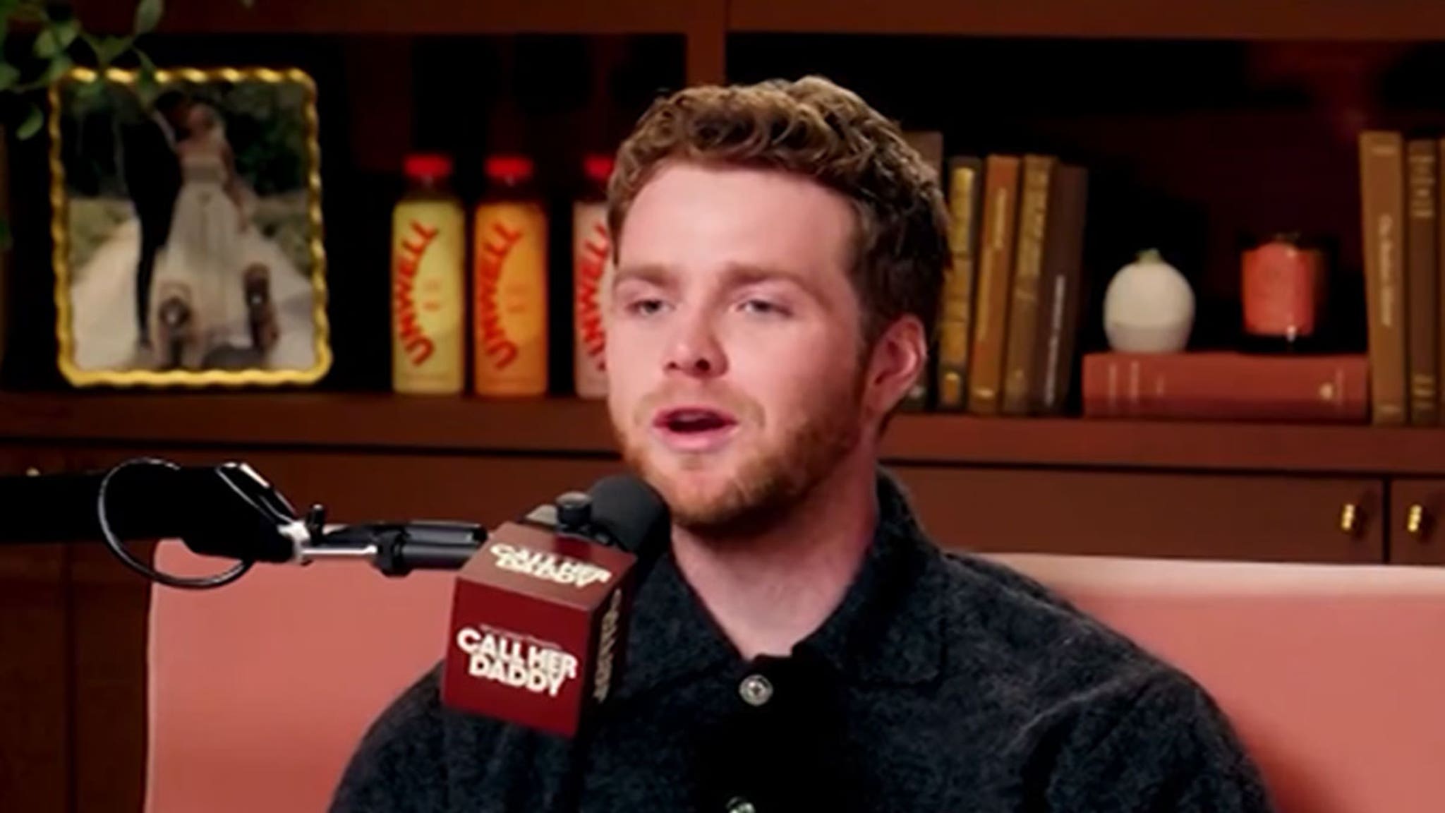 Alex Warren Details 'Horrifying' Grammys Performance