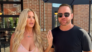 081826_kim_zolciak_kyle_mowitz_primary