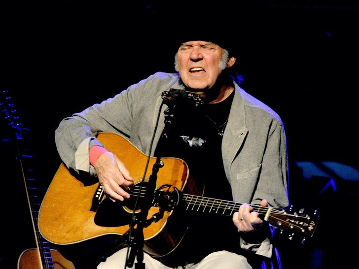 Neil Young Performance Photos