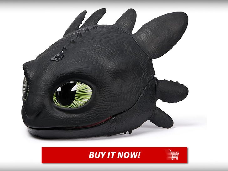 Electronic-Blast-And-Roar-Toothless-Mask-How-To-Train-Your-Dragon-Merch-MAIN