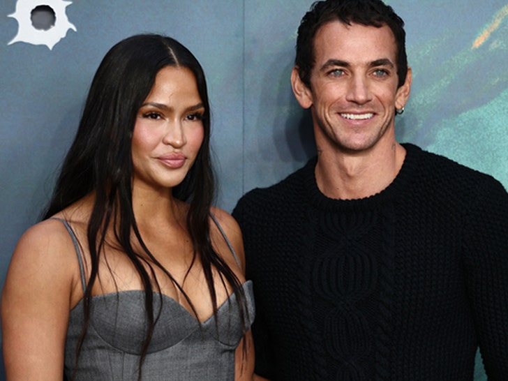 Cassie and Alex Fine getty 2