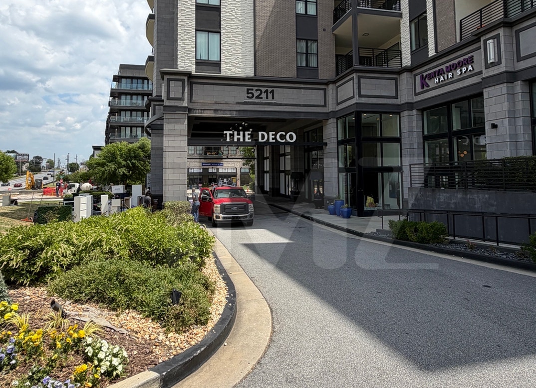 Kenya Moore Eviction 6