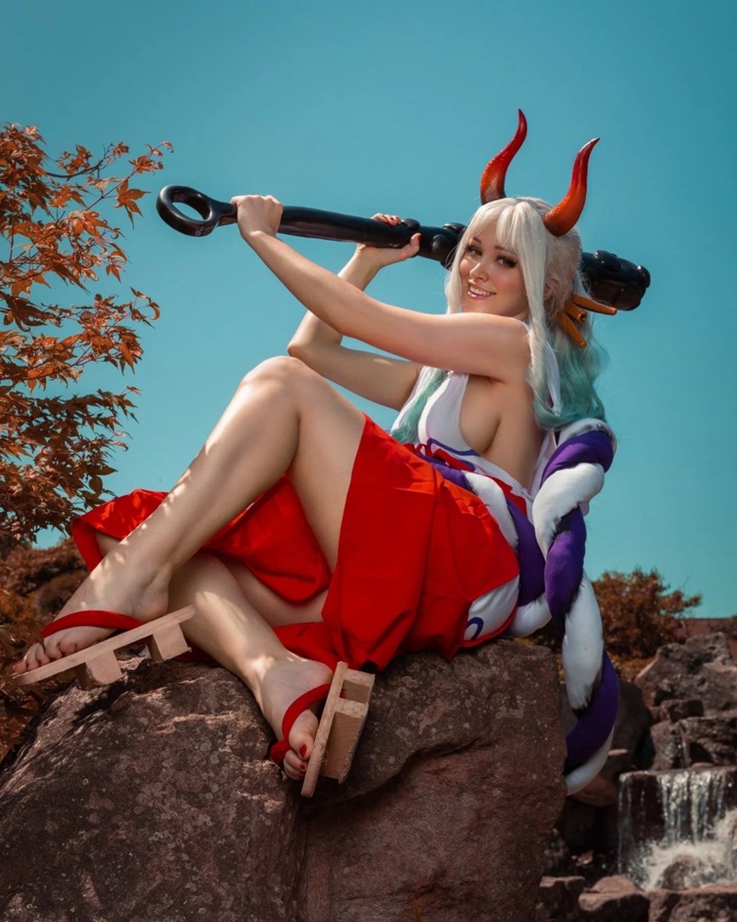 Sue Cosmaker Devil Horns 5