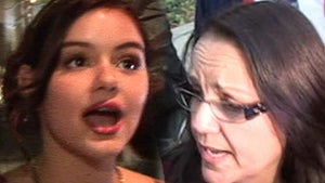 Ariel Winter's Mom DUMPED By Lawyer -- She's Way Too Difficult