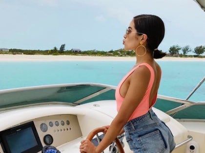 0517_olivia_culpo_turks_caicos_09