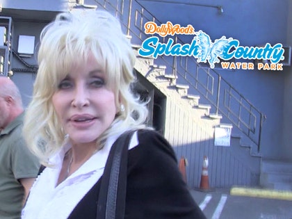 0622-dolly-parton-dollywood-sued-tmz02