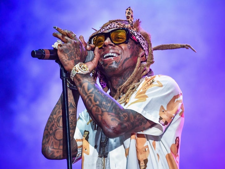 Lil Wayne's Performance Photos