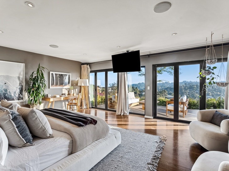 Chris Evans Hollywood Home 4