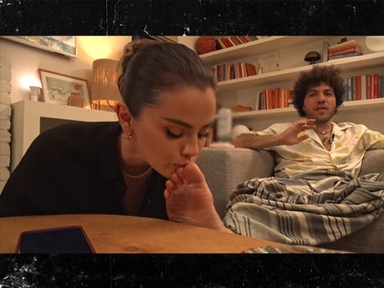selena-gomez-benny-blanco-feet-primary-03-03-2026