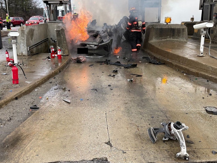 eugene-mirman-sub-New-Hampshire-State-Police-1