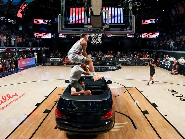 Mac McClung dunk contest TNT Sports