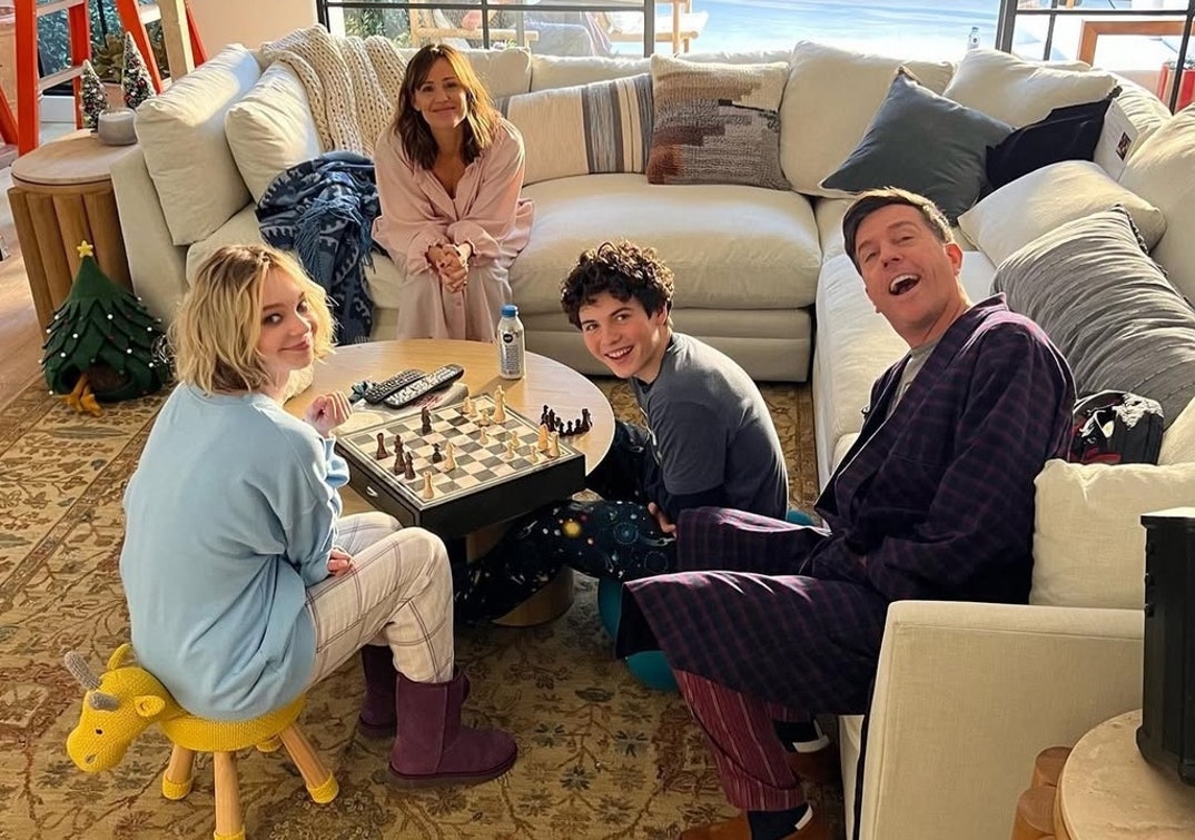 Jennifer Garner, Ed Helms, Emma Myers and Brady Noon