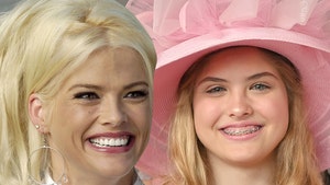 Anna Nicole's Daughter Dannielynn Not Interested in Movie, Modeling Offers