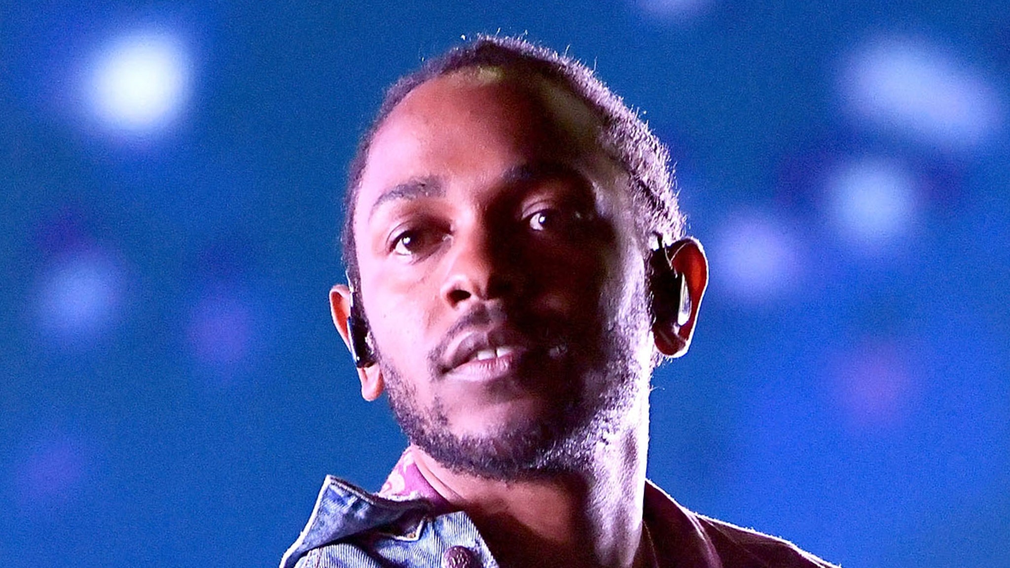 Kendrick Lamar Performs at Louis Vuitton Show to Honor Virgil Abloh - TMZ
