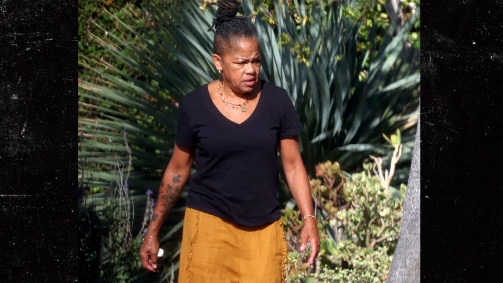 Meghan Markle's Mom Looks Unbothered By Daughter's Impending&hellip;