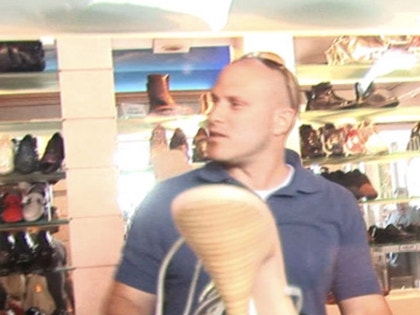 20398-062408_brit_000_full