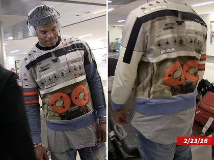 022416-cam-newton-shirt-tmz-02